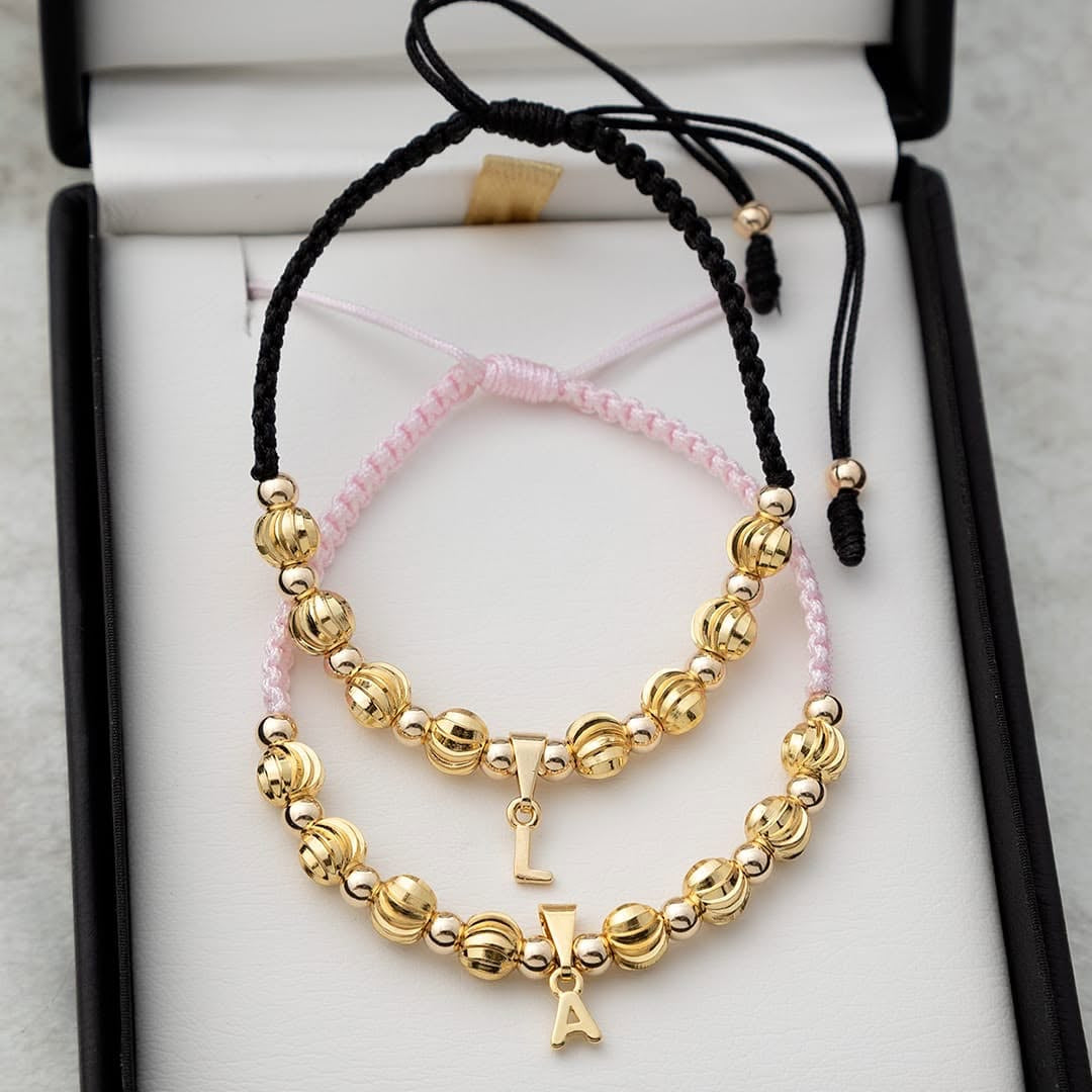 MD02 - Par de Manilla Balines italianos y lisos con dijes de Inicial