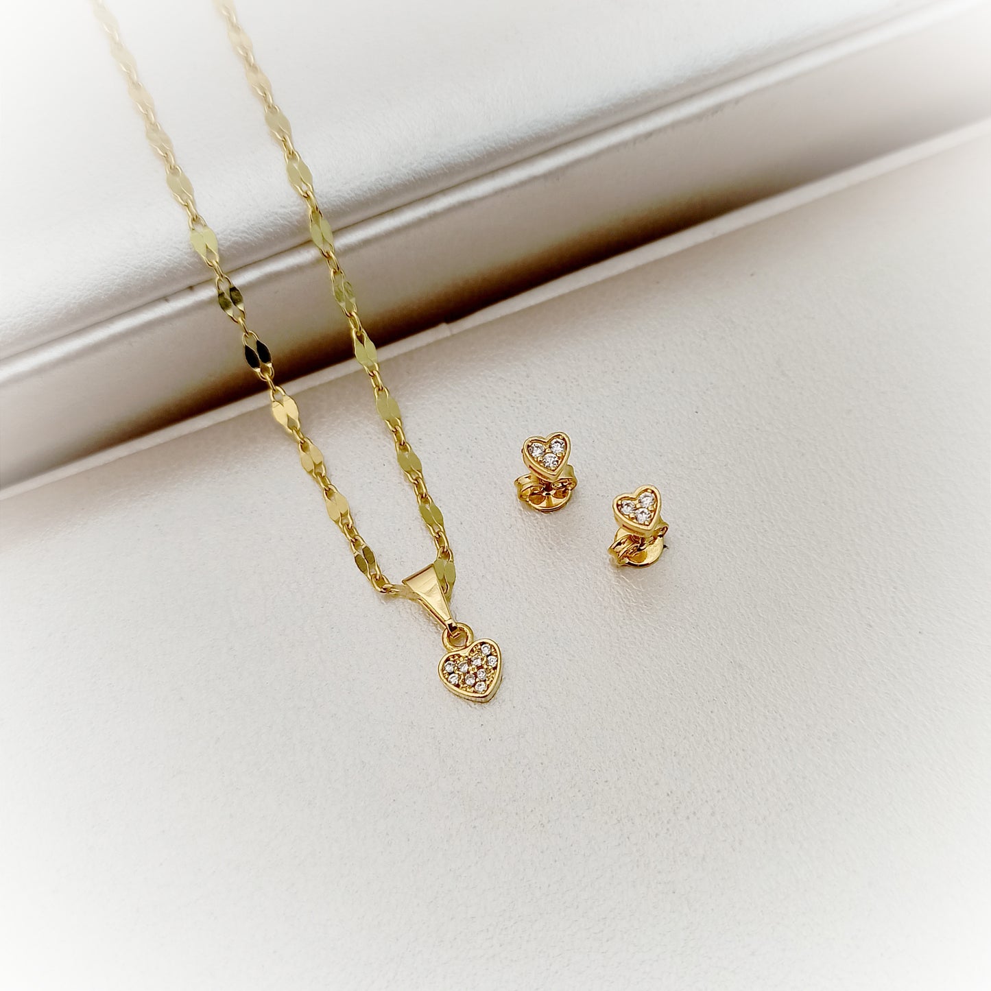 Set Cadena, Dije y topitos Mini Corazón con Circonias
