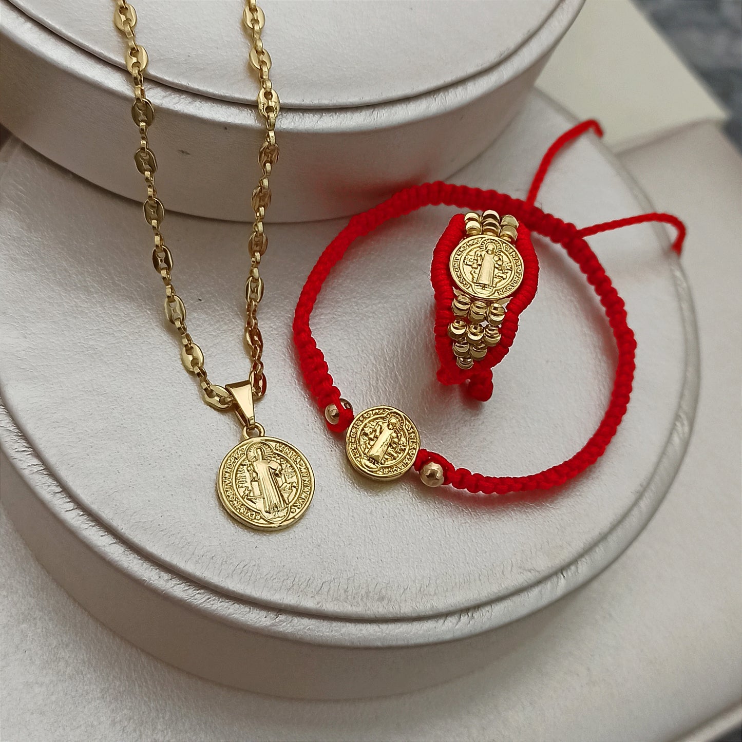 Set Cadena, Dije, Manilla y Anillo San Benito Protector