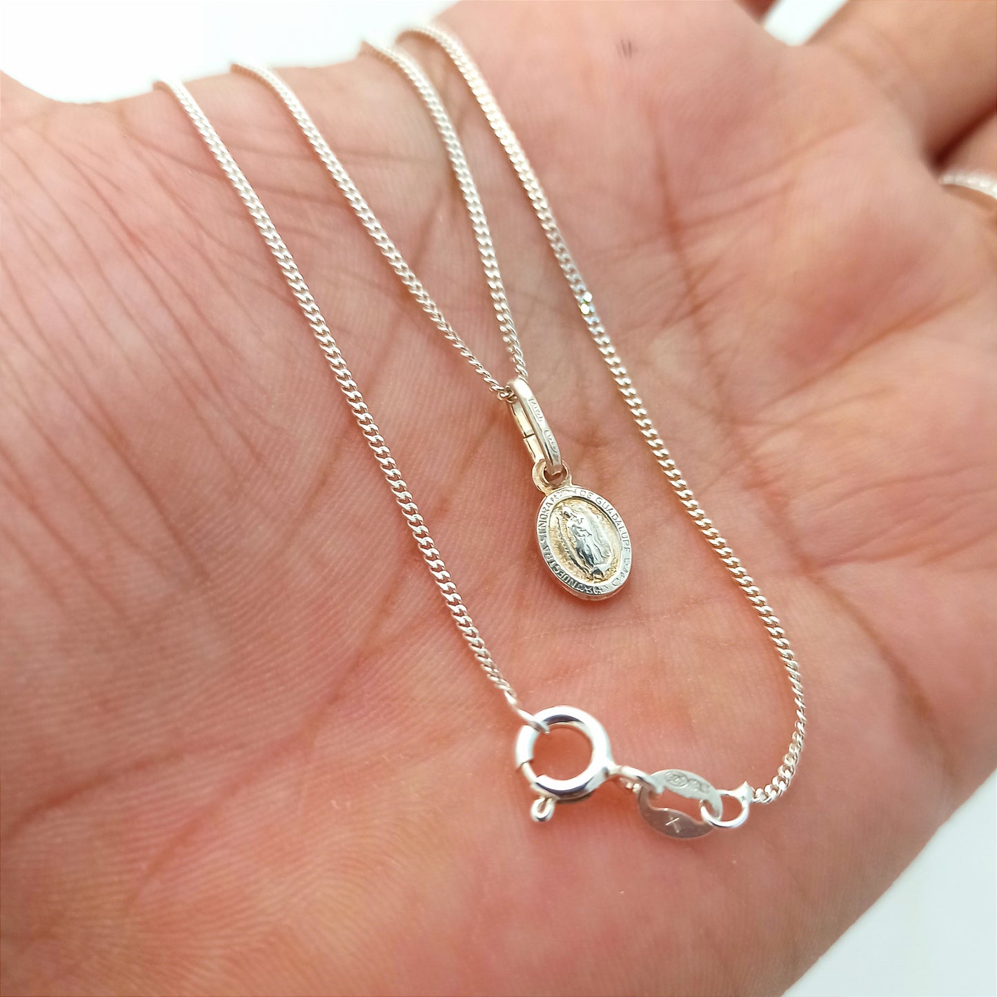 Conjunto cadena, dije Mini Guadalupe y Anillo Cristal Light