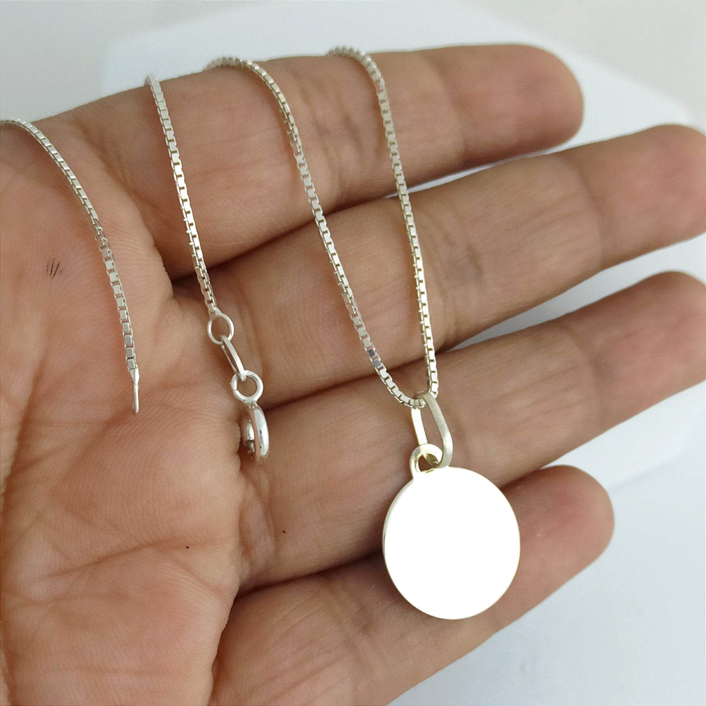 Conjunto Cadena, dije Placa Redonda