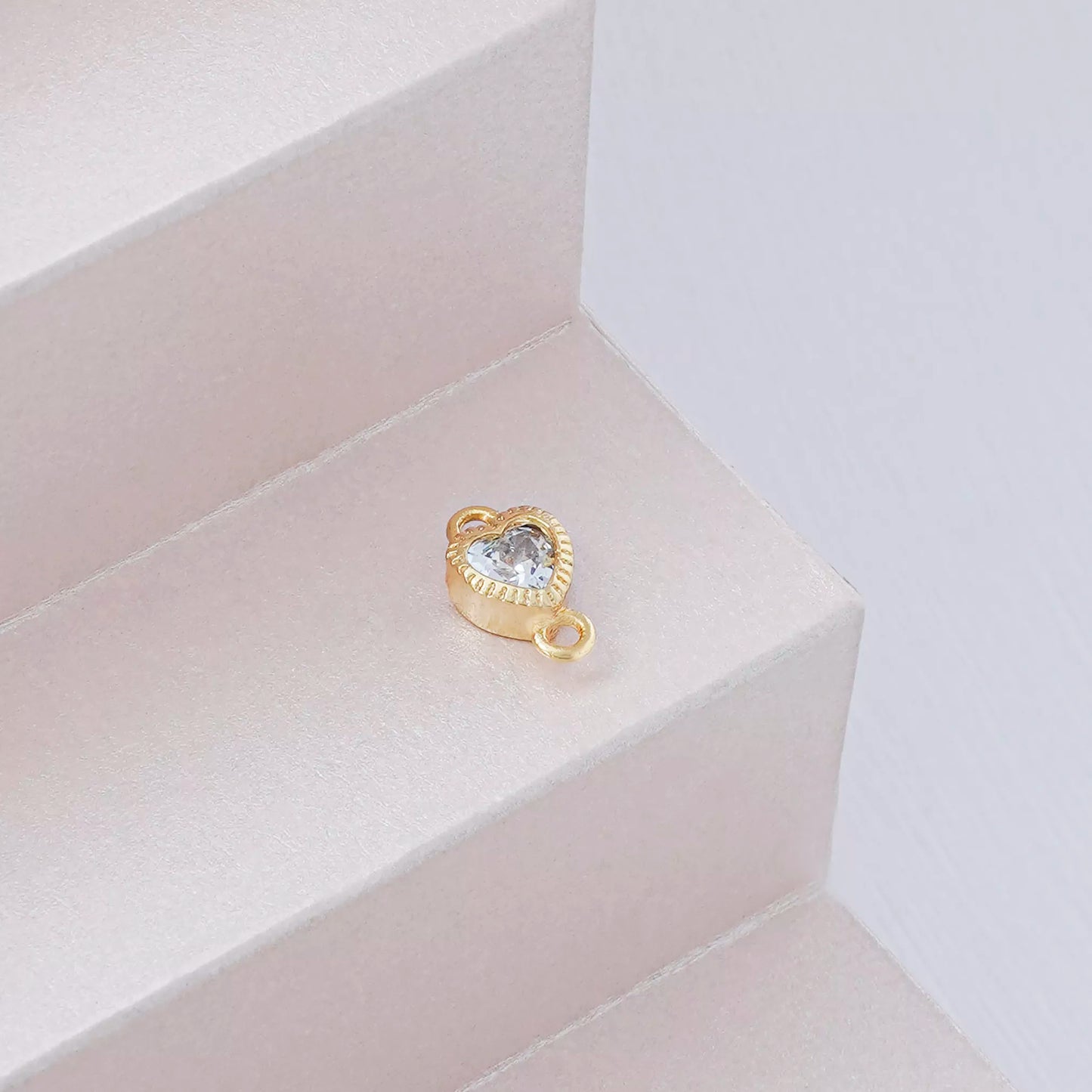 23082 - H Corazón mini circonia