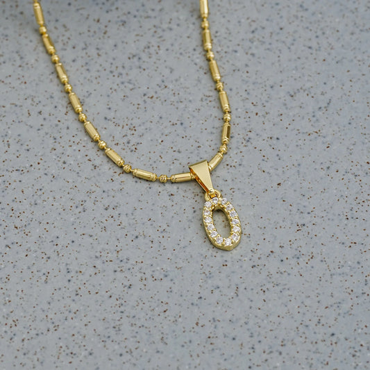 23370O - Dije Silueta Letra O Mediana Con Circones