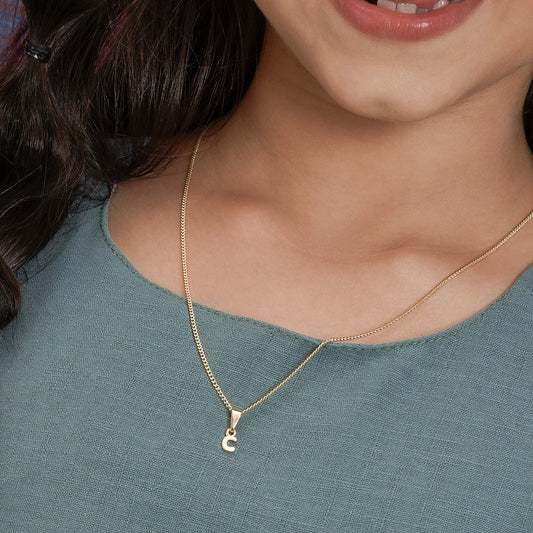 26360C - Dije Silueta Letra C Lisa Mini