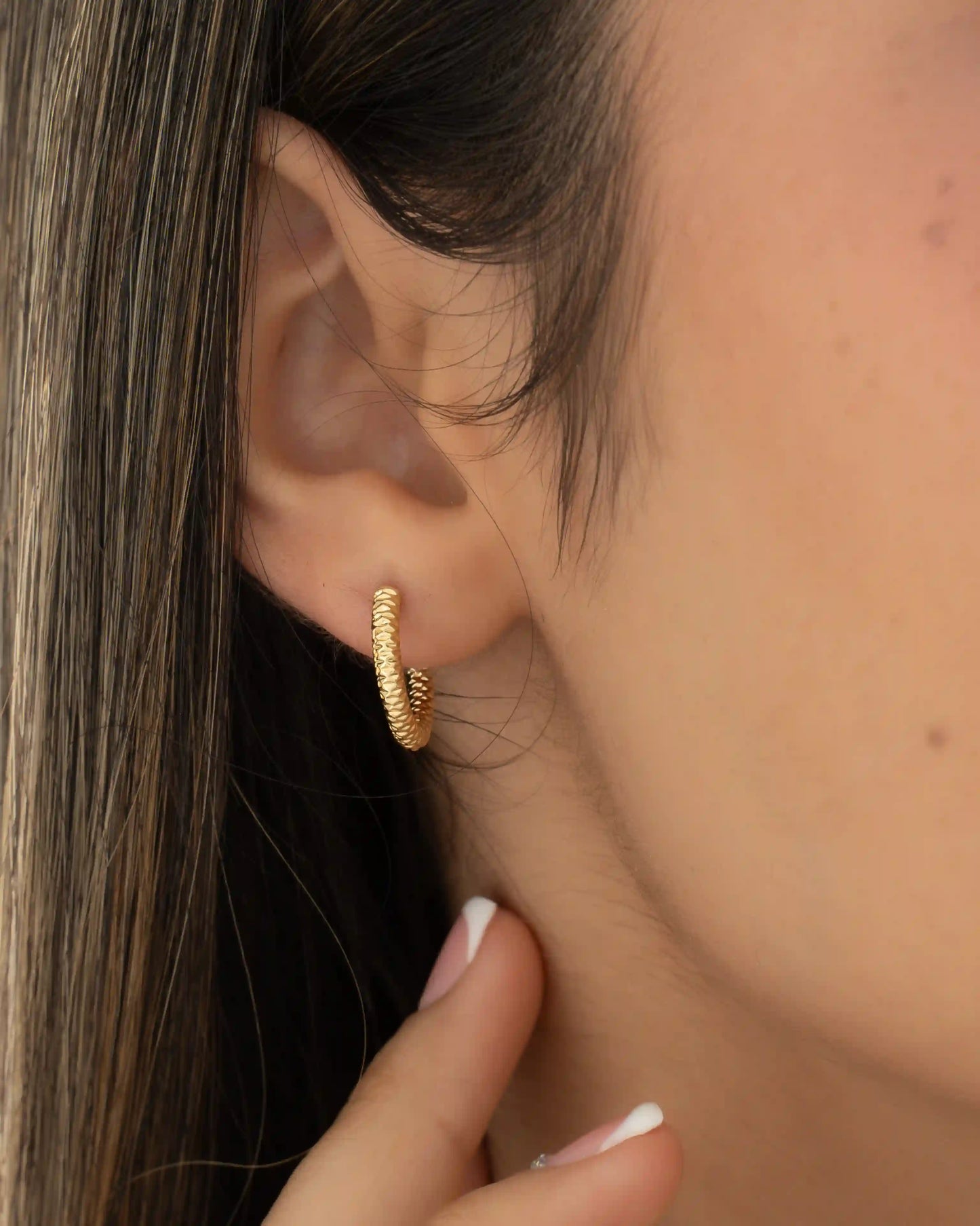 J30013 - A Candonga Facet 16 mm