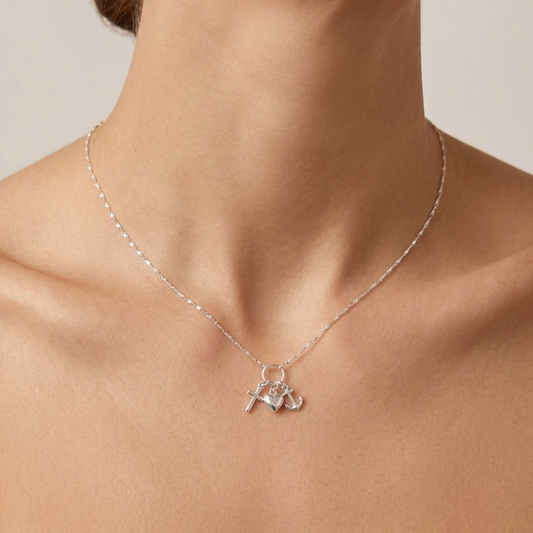 Conjunto Cadena Singapur con Dije Tres Gracias
