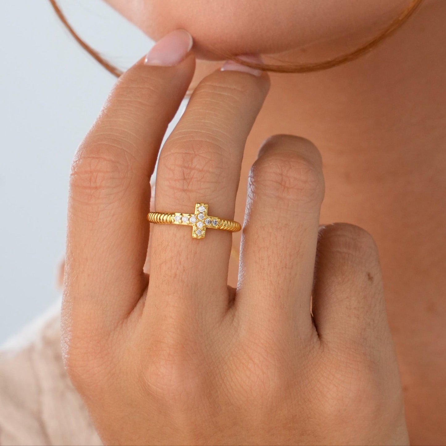 13053 - Anillo Faith Ajustable