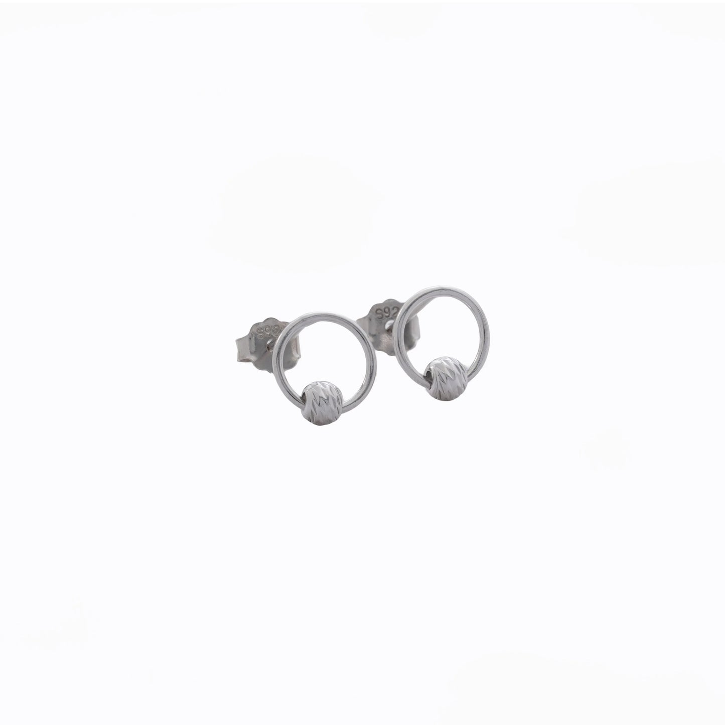JP30033 - A Facet Hoop 7 mm