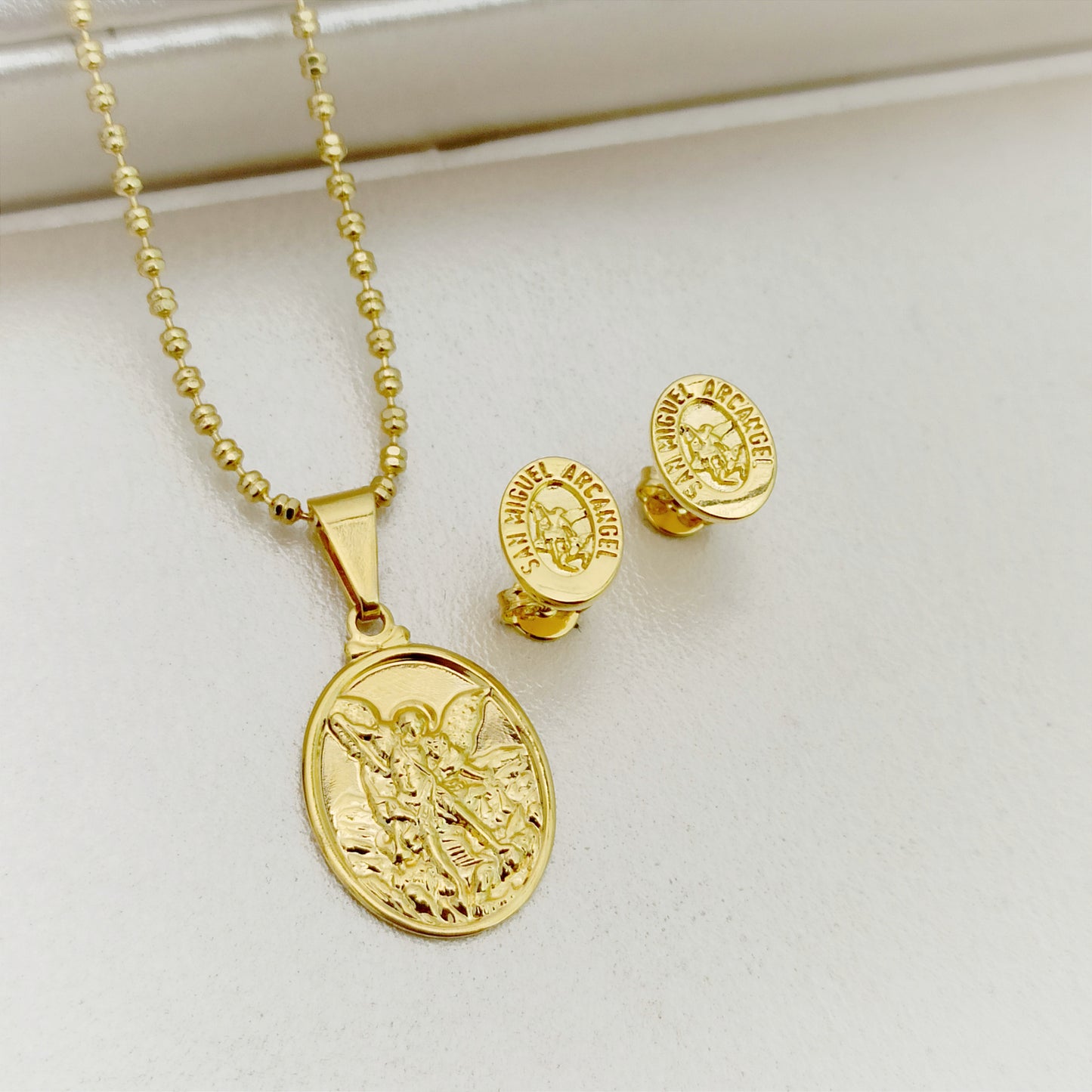 Set Cadena, dije y topitos de San Miguel Arcangel