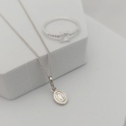 Conjunto cadena, dije Mini Guadalupe y Anillo Cristal Light