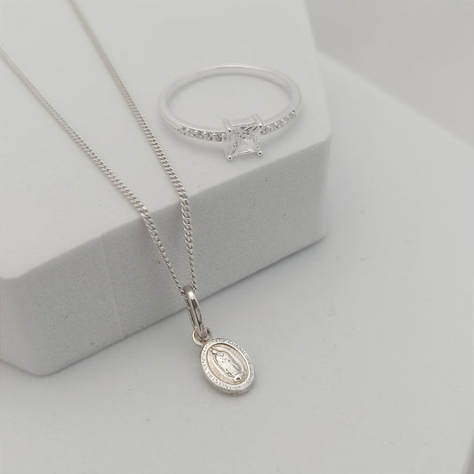 Conjunto cadena, dije Mini Guadalupe y Anillo Cristal Light