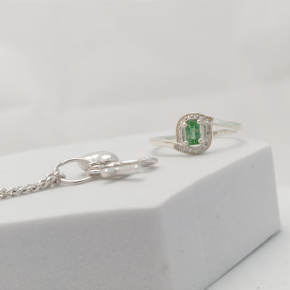 Conjunto cadena, dije y Anillo Solitario Esmeralda