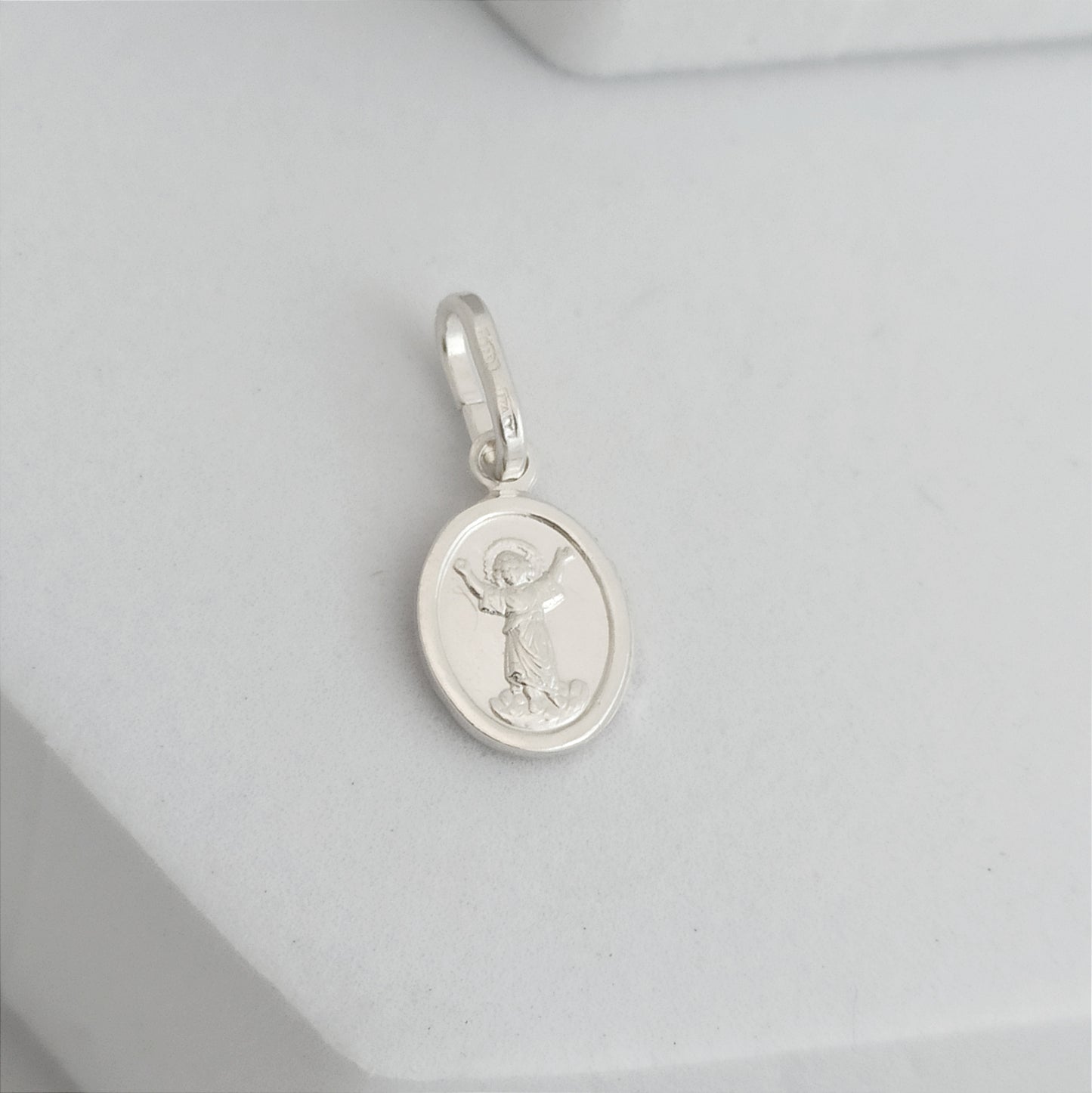 JP23013 - D Medalla Divino Niño