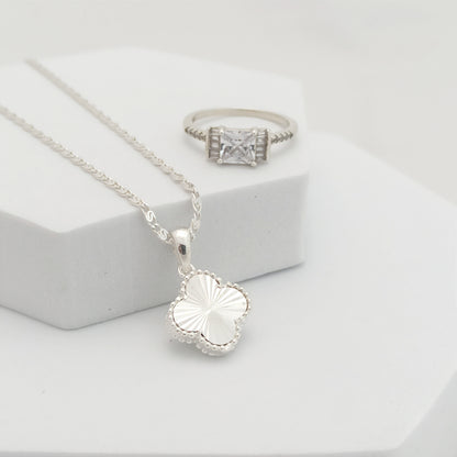 Conjunto cadena, dije Clover Sol y Anillo Circones