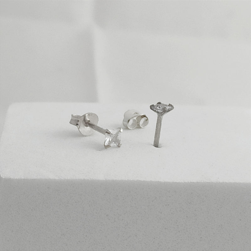 JP33019C - Topito Circon Cuadrado Cristal 4mm