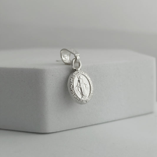 JP28544 - Dije Virgen Milagrosa Pequeña Soplada