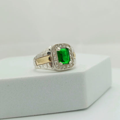 Anillo Halo Rectangular Verde Plata y Oro