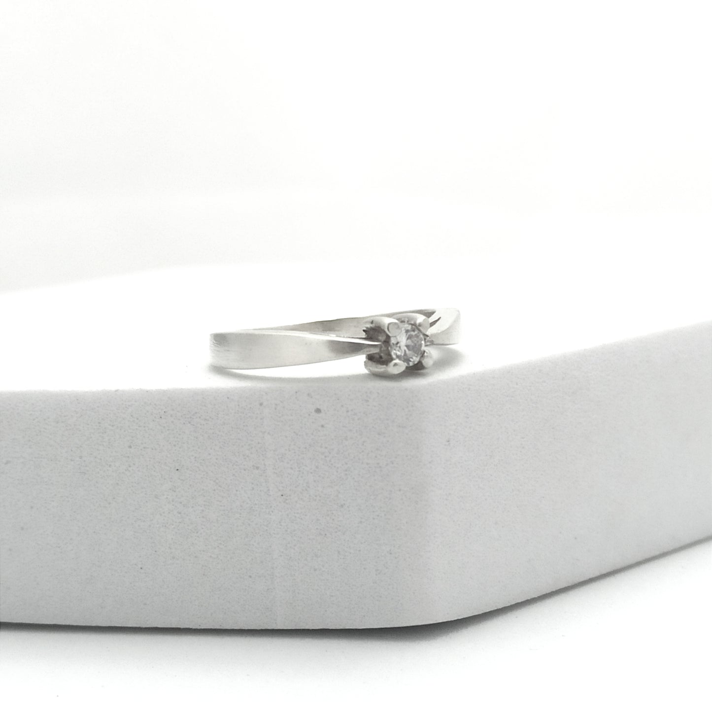 Anillo de Compromiso Midi Circon 4mm