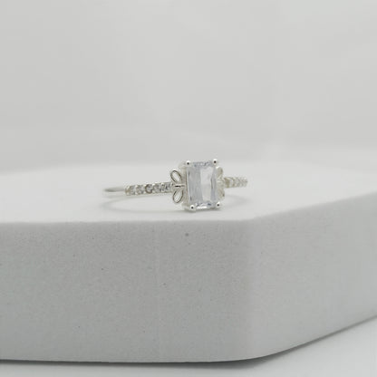 Anillo de Compromiso Rarity Lazos con Circon Cristal