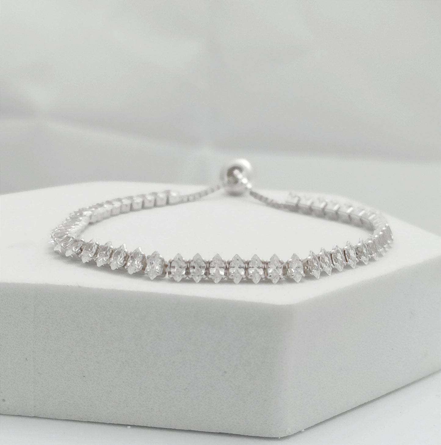 JP54002C - Pulsera Tennis Frozen