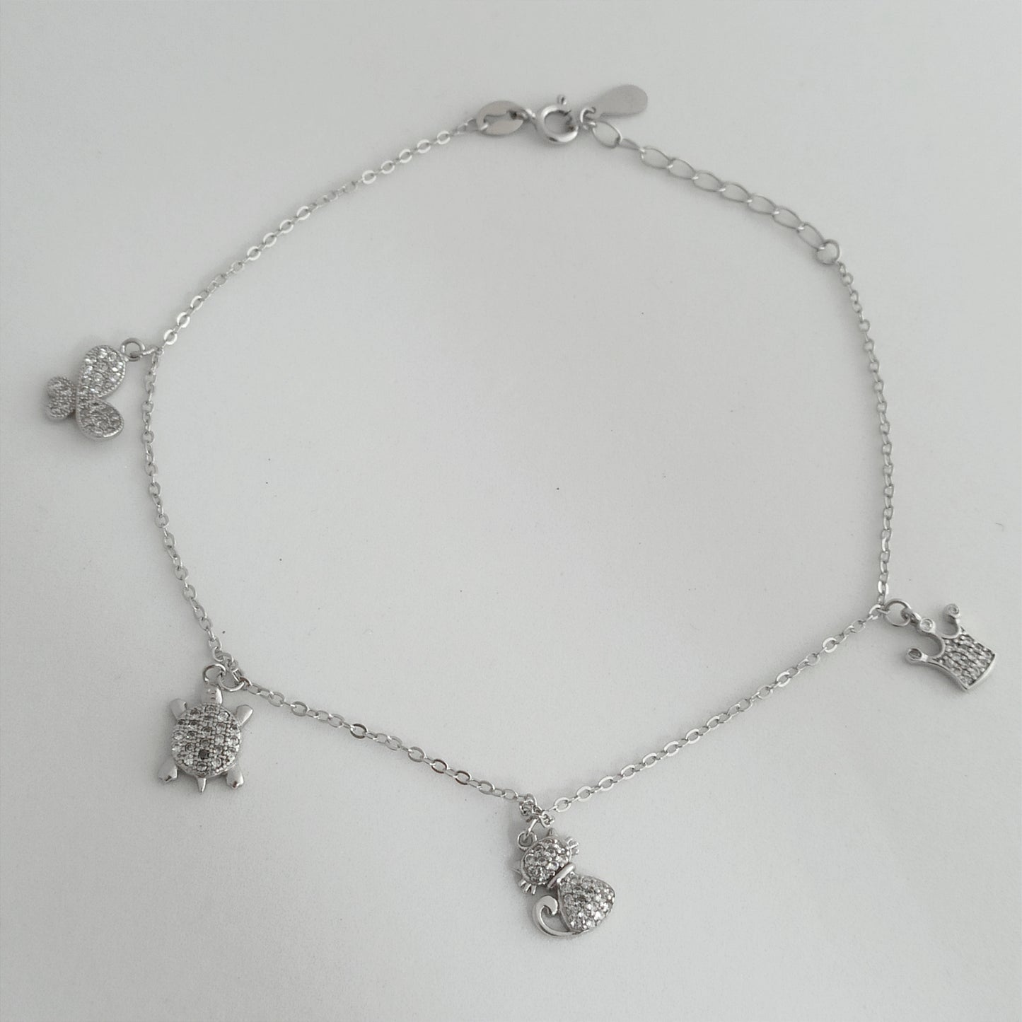 JP51002 - T Aros Charm con Animalitos