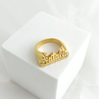 JY10002 - Anillo de Nombre Inicial con Circones