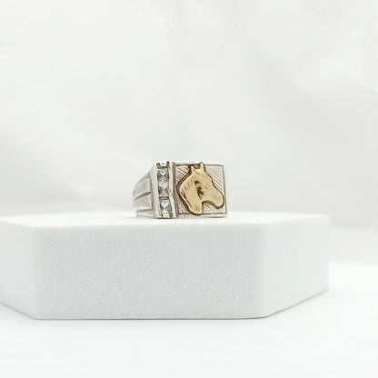 Anillo Caballo Cuadrado cn circones