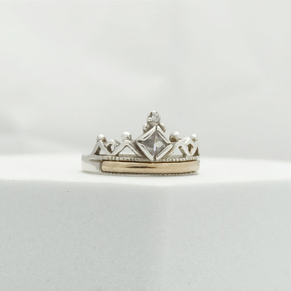 Anillo Corona con Circon Rombo
