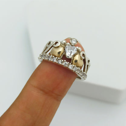 Anillo Corona con Corazones en Oro