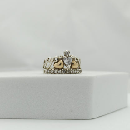 Anillo Corona con Corazones en Oro
