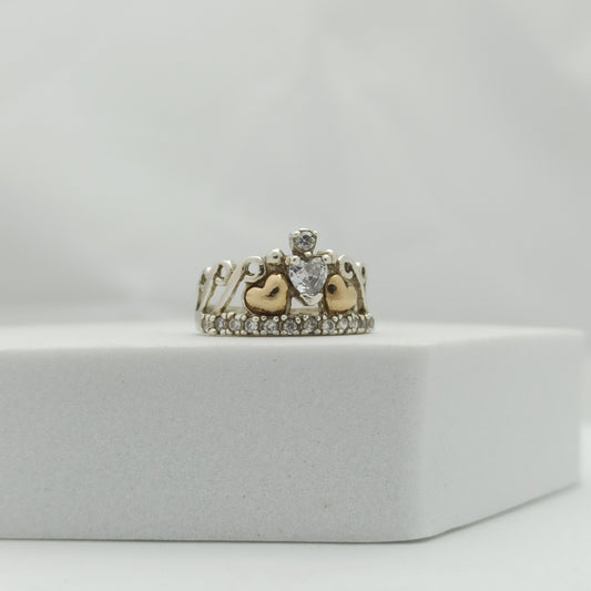 Anillo Corona con Corazones en Oro
