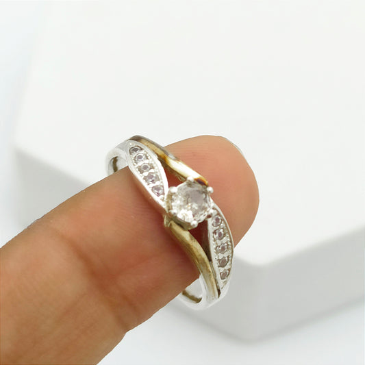 Anillo de Compromiso Linea y Circones