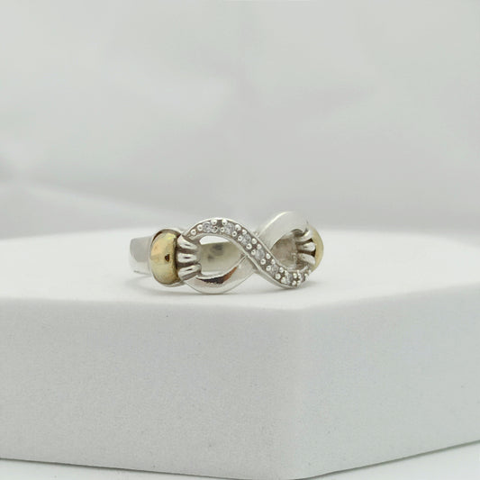 Anillo infinito con Cirnones