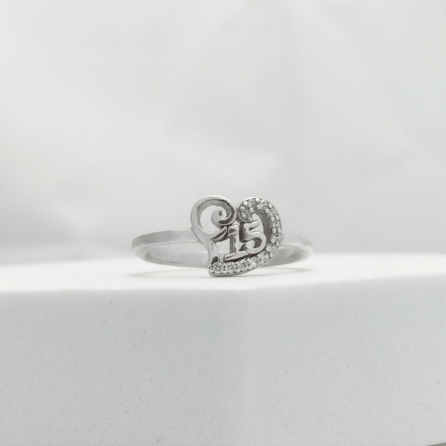 Anillo Corazón de 15