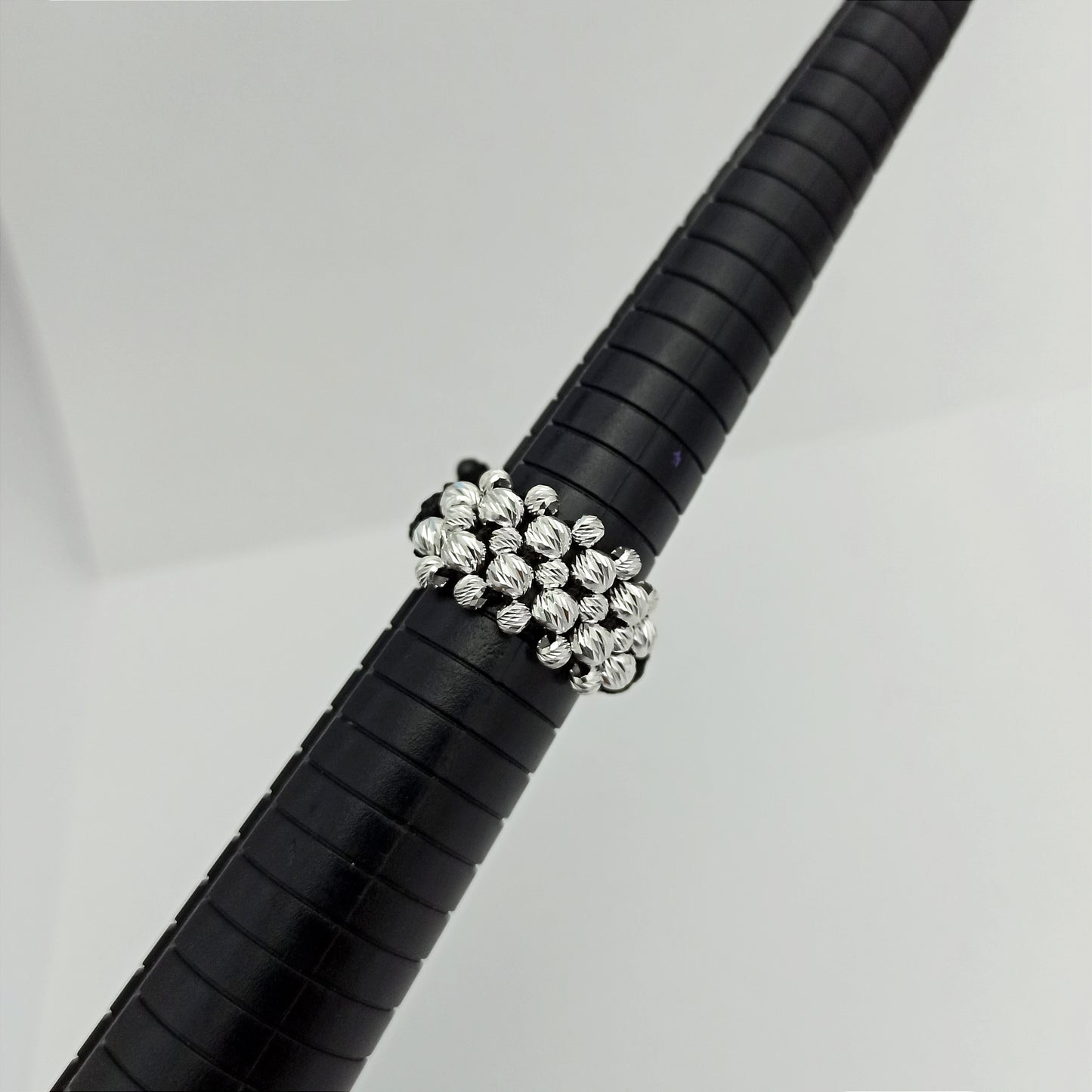 ATP01 - Anillo Tejido con balines Diamantados