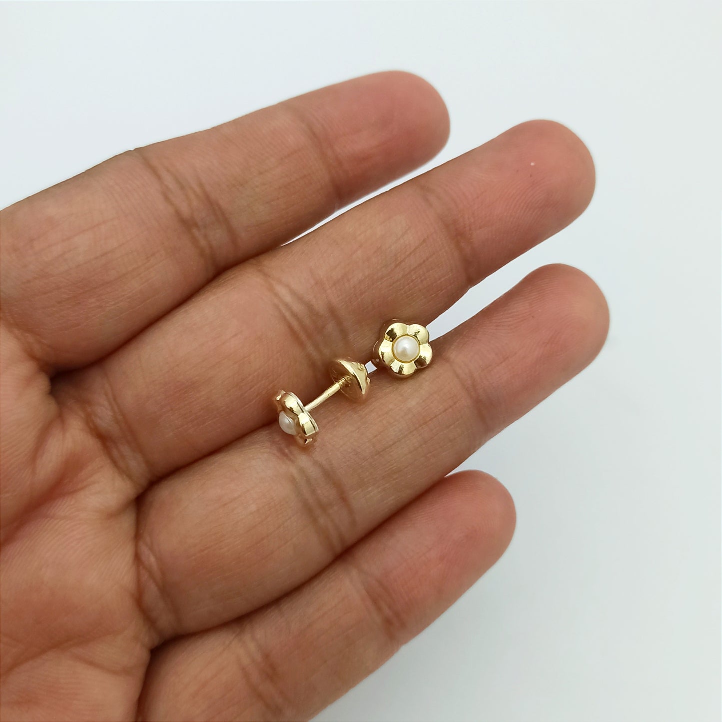 J34314 - Topo Flor Perla 5 Petalos con Rosca de Seguirdad