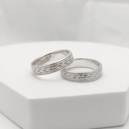 Par de Argollas con Grabado Laurel