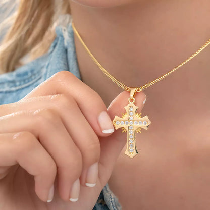 23035C - Dije Cruz Sagrada Circonias Cristal