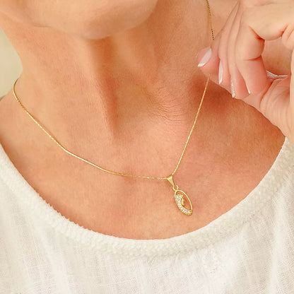 23147C - Dije Virgen Niña Cristal