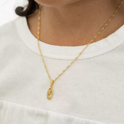 23147C - Dije Virgen Niña Cristal