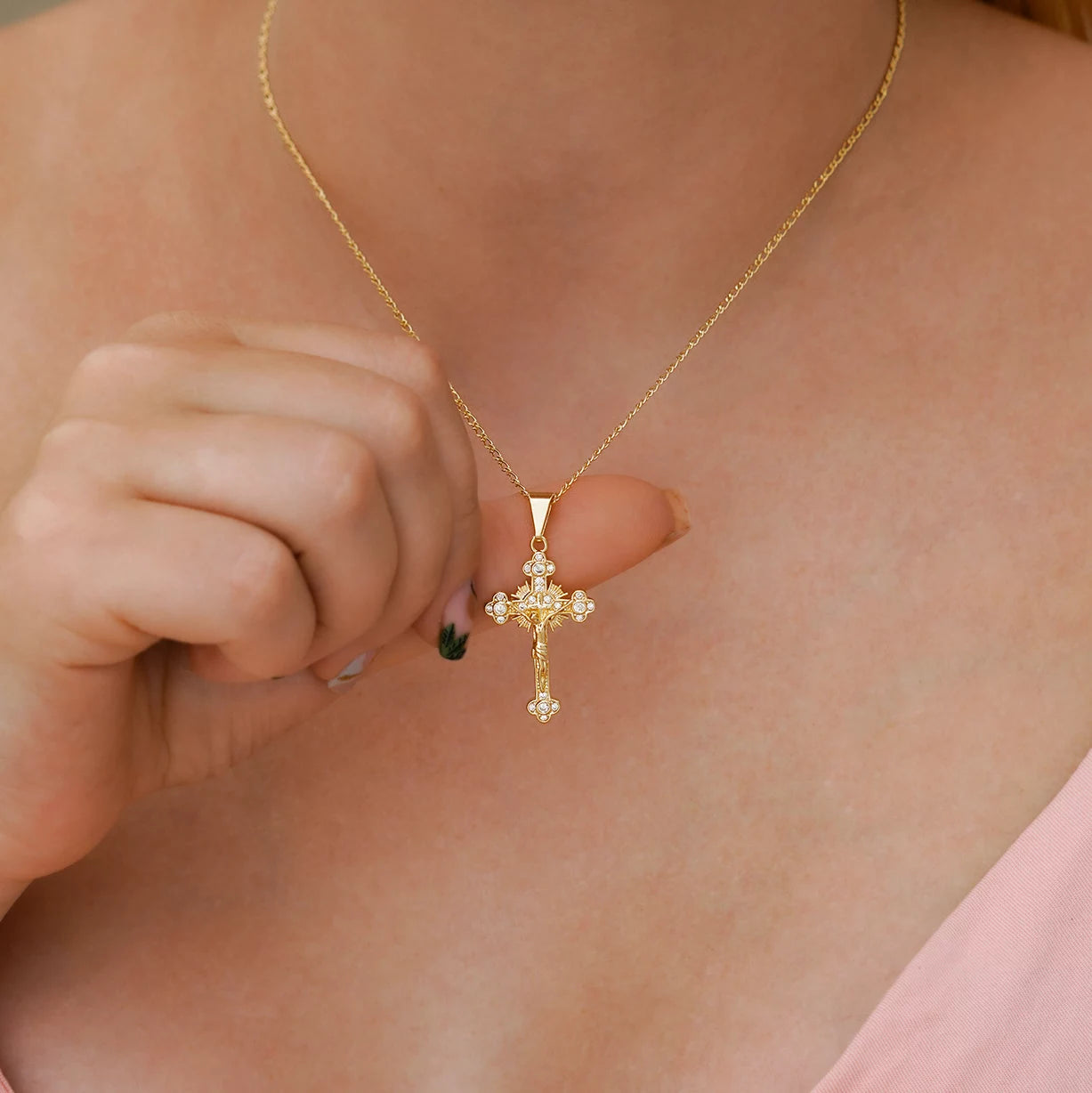 23193 - Dije El Crucificado