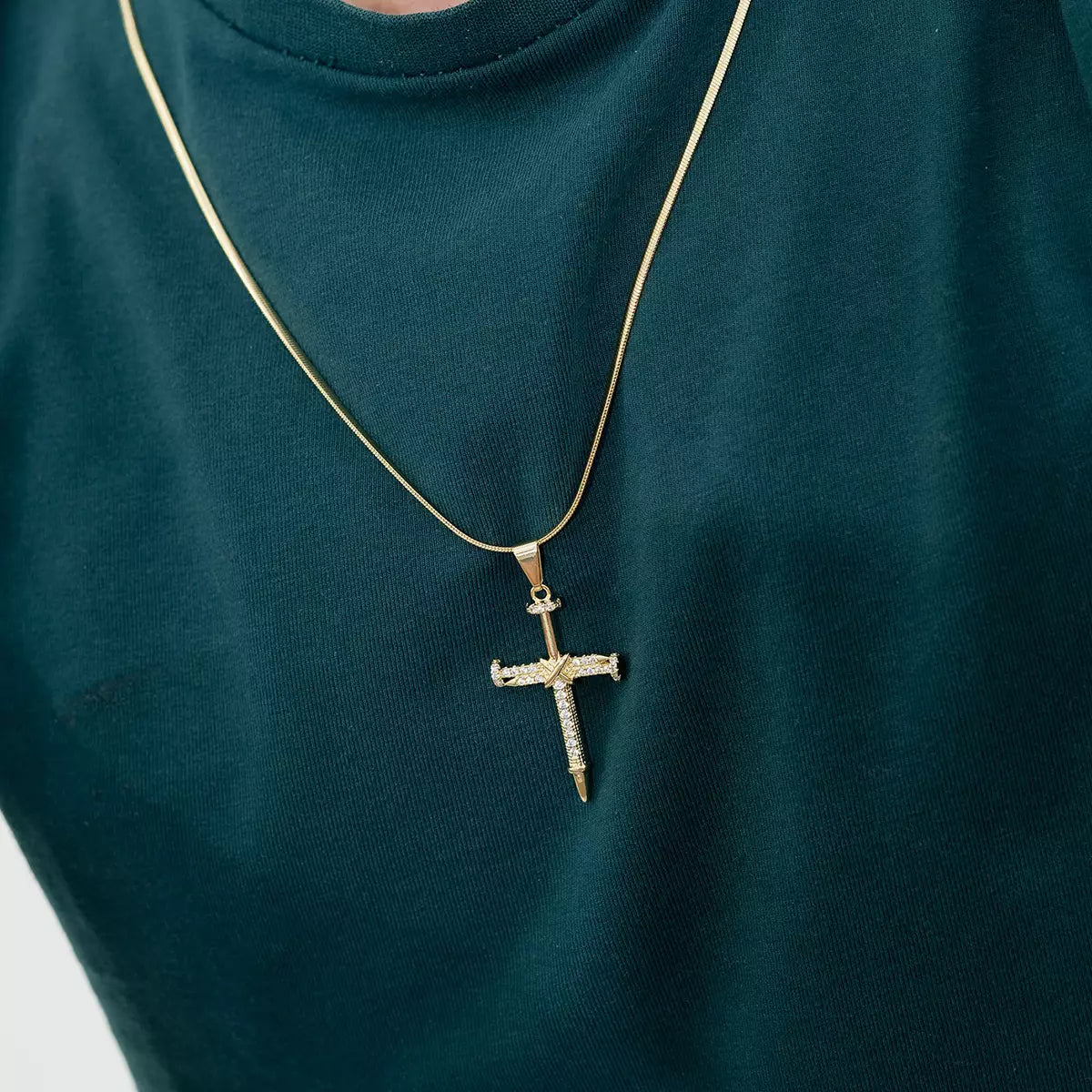 23230 - Dije Cruz Clavos Circonias Cristal