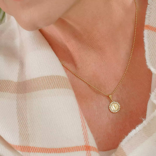 23360P - Dije Letra P