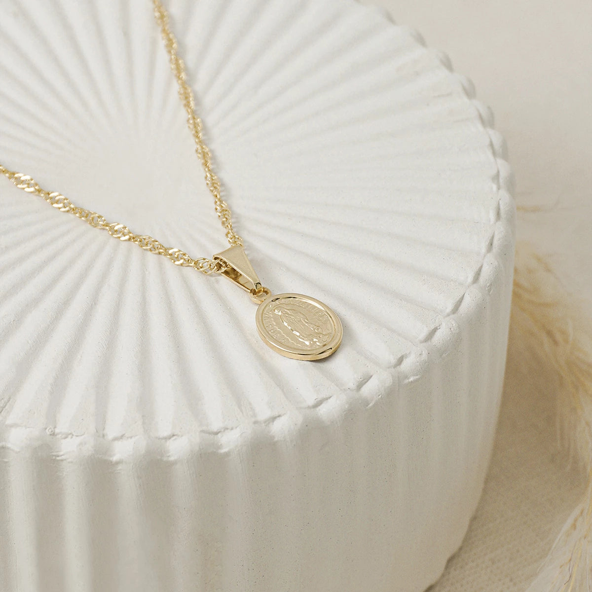 24542 - Dije Virgen Guadalupe Pequeño