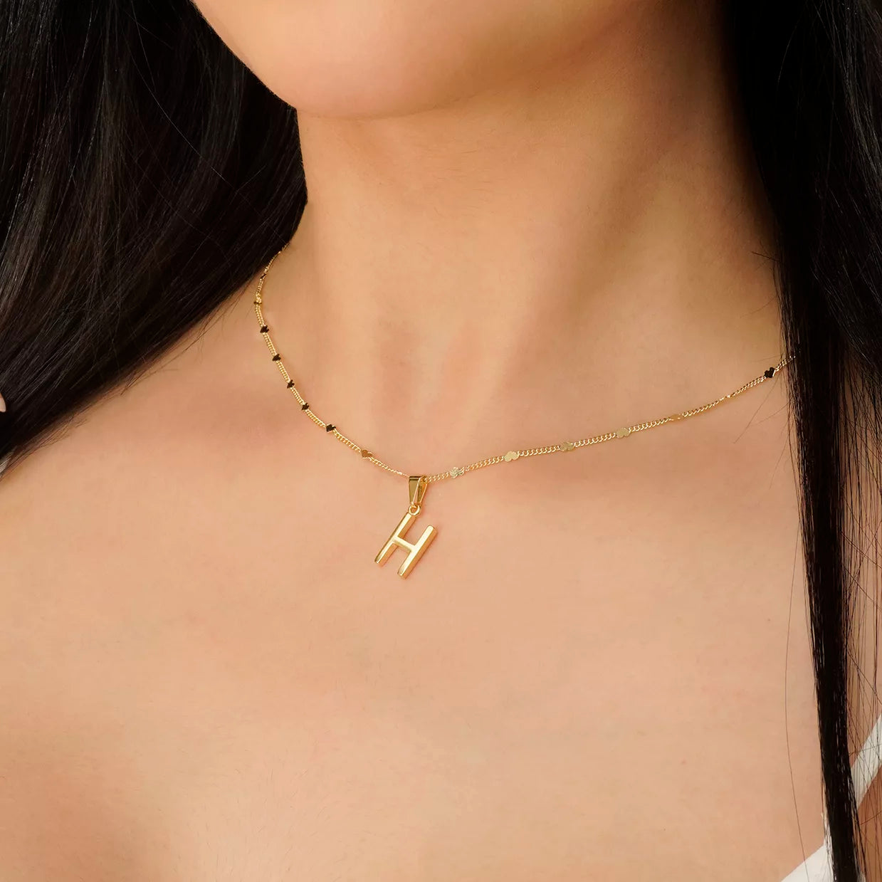 25360H - Dije Silueta Letra H Lisa Grande