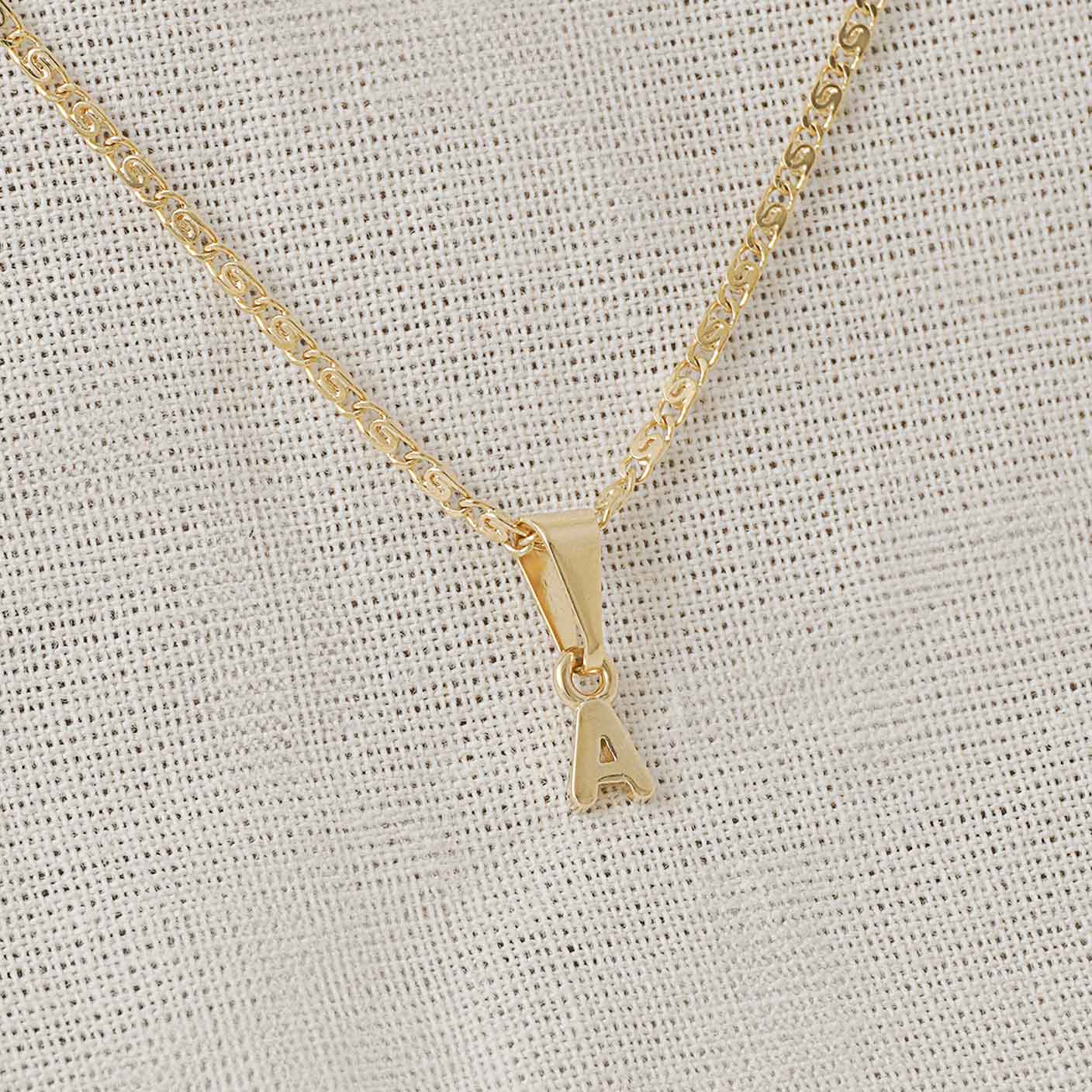 26360A - Dije Silueta Letra A Lisa Mini