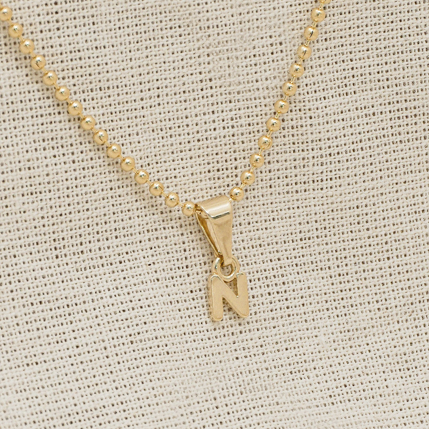 26360N - Dije Silueta Letra N Lisa Mini