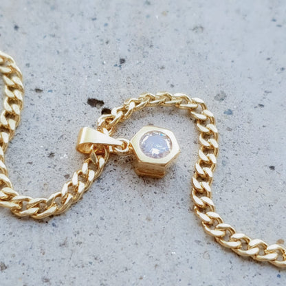 23067C - Dije Hexágono Circonia Cristal