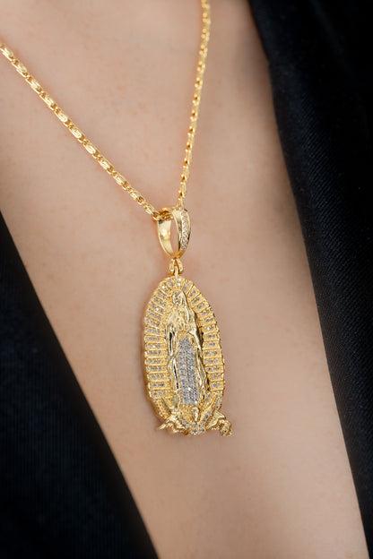 23310 - Dije Nuestra Señora de Guadalupe Circonias