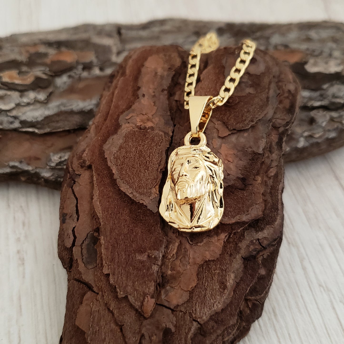 24552 - Dije Rostro Mediano Tallado